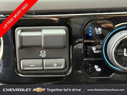 Used 2022 Chevrolet Silverado 1500 ZR2 w/ Technology Package AWD/4WD image 21