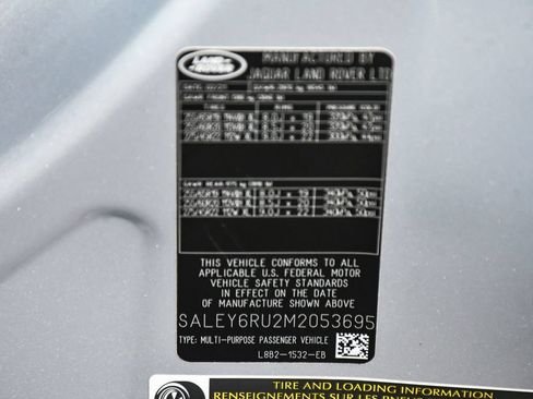 Used 2021 Land Rover Defender 90 X-Dynamic S AWD/4WD image 16