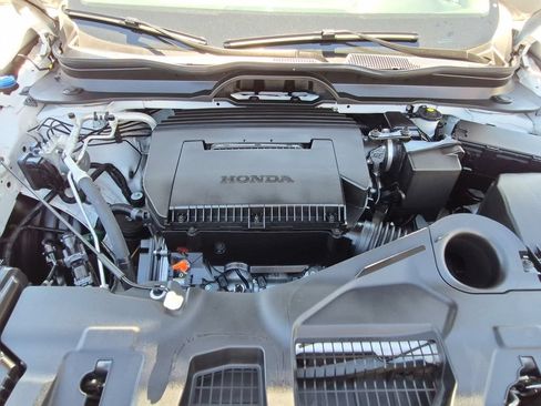 Used 2024 Honda Pilot EX-L image 9