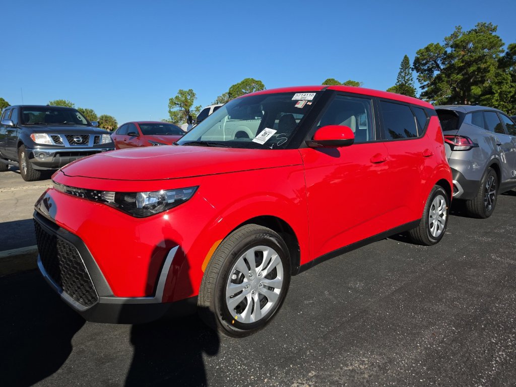 Certified 2023 Kia Soul S FWD image 8