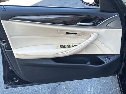 Used 2019 BMW 530i xDrive w/ Convenience Package image 13