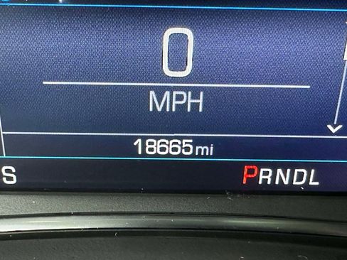 Used 2023 Chevrolet Equinox LT image 38