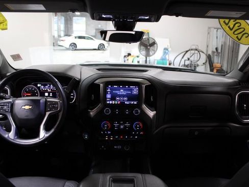 Certified 2022 Chevrolet Silverado 1500 LTZ w/ Technology Package image 2