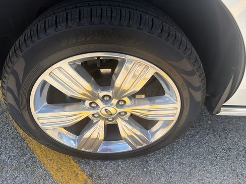 Used 2024 Ford Expedition Platinum RWD image 23
