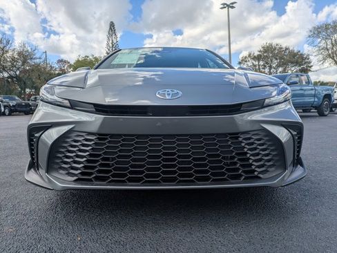 New 2026 Toyota Camry SE FWD image 9