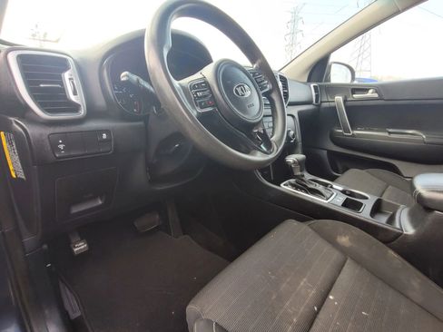 Used 2018 Kia Sportage LX FWD image 18