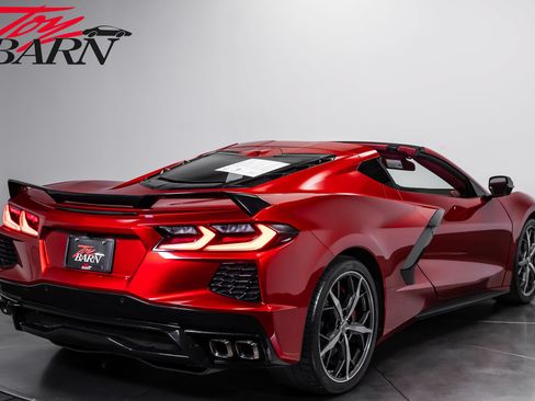Used 2022 Chevrolet Corvette Stingray Premium Cpe w/ Z51 Performance Package RWD image 5