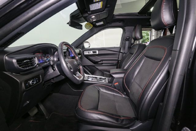 Used 2023 Ford Explorer ST-Line w/ Class IV Trailer Tow Package AWD/4WD image 43