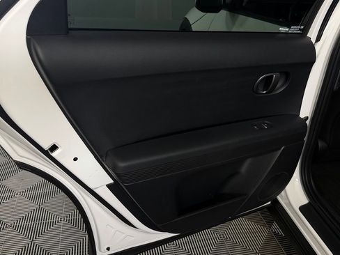 Used 2025 Hyundai Ioniq 5 SEL image 27