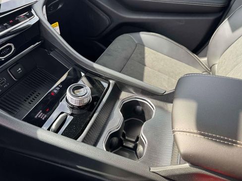 New 2026 Jeep Grand Cherokee Altitude AWD/4WD image 21