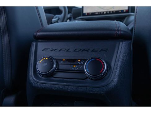 Used 2025 Ford Explorer ST-Line image 14