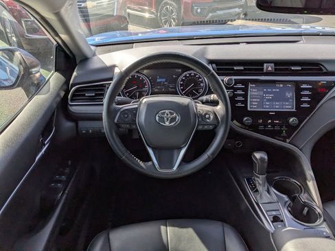 Used 2020 Toyota Camry SE image 15