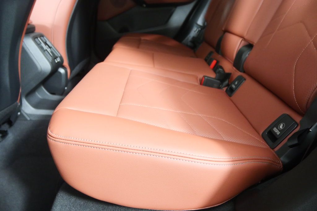 Certified 2026 BMW X2 xDrive28i AWD/4WD image 15