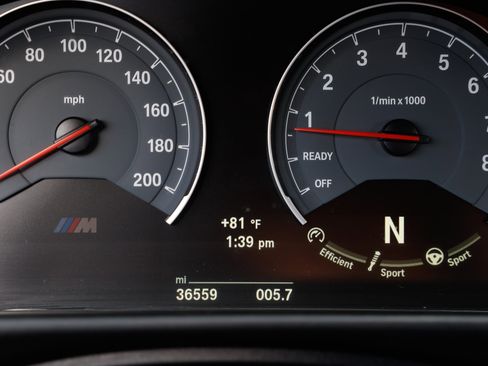 Used 2020 BMW M4 Coupe w/ Competition Package image 38