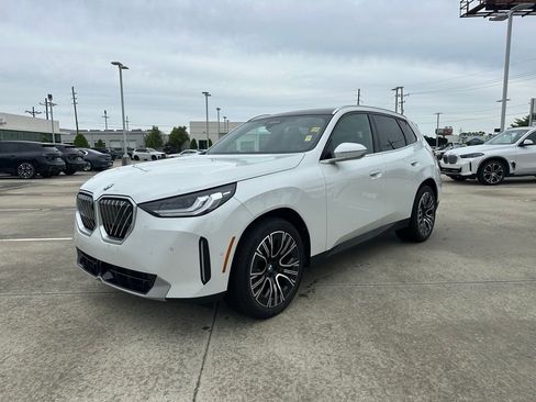 Certified 2025 BMW X3 xDrive30i w/ Premium Package AWD/4WD image 1