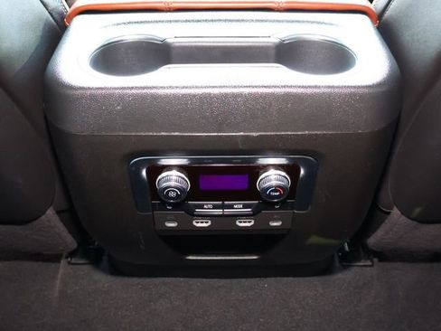 Used 2024 GMC Yukon Denali Ultimate image 14