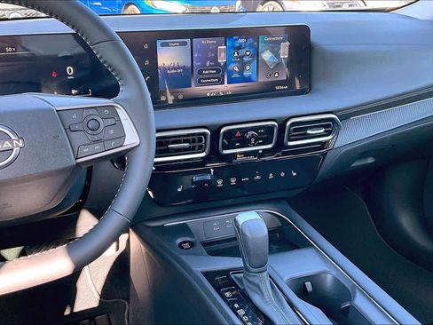 New 2026 Nissan Sentra SV image 6