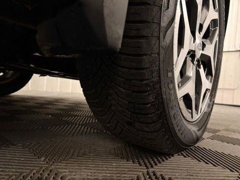 Used 2020 Subaru Forester Premium image 21