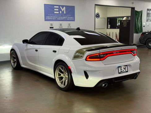 Used 2023 Dodge Charger Scat Pack RWD image 6