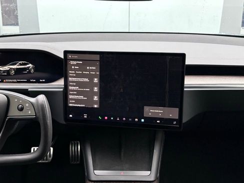 Used 2022 Tesla Model S Base image 14