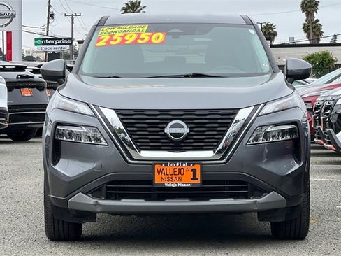 Used 2023 Nissan Rogue SV image 12