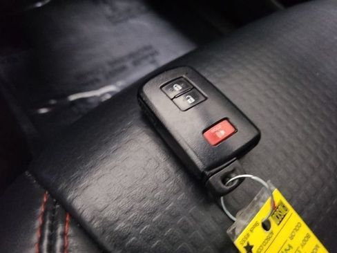 Used 2018 Toyota Tacoma TRD Pro AWD/4WD image 37