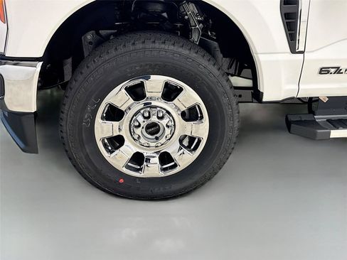 New 2026 Ford F250 Lariat w/ Lariat Premium Package AWD/4WD image 31
