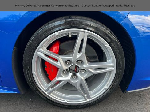 Used 2021 Chevrolet Corvette Stingray Premium Conv w/ Z51 Performance Package image 17