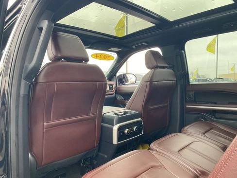 Used 2024 Ford Expedition Max Limited image 21