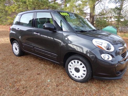 Used 2014 FIAT 500L Pop image 10