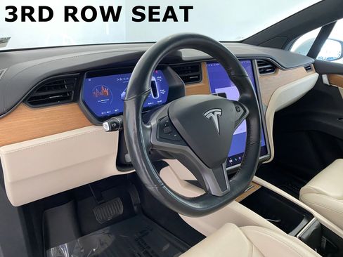 Used 2020 Tesla Model X Long Range image 4