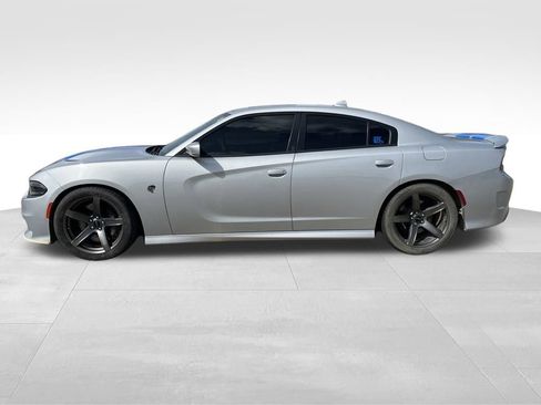 Used 2019 Dodge Charger SRT Hellcat w/ Harman/Kardon Audio Group RWD image 4