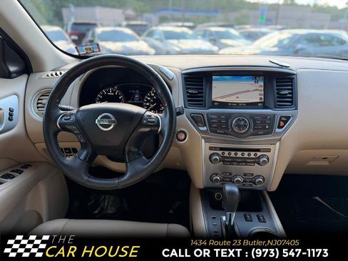 Used 2020 Nissan Pathfinder SL AWD/4WD image 24