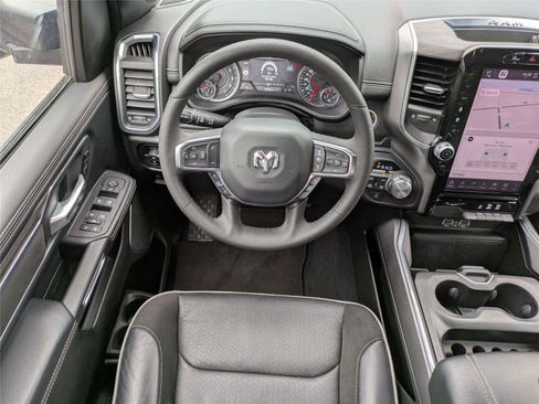 Used 2025 RAM 1500 Laramie w/ Sport Appearance Package AWD/4WD image 18