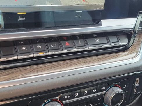 Used 2023 Chevrolet Silverado 1500 LT image 31