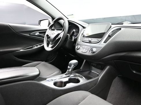 Used 2024 Chevrolet Malibu LT FWD image 14