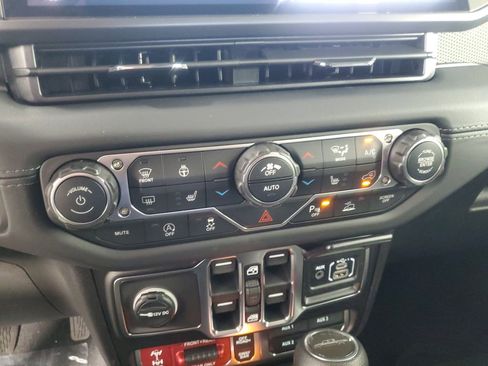 New 2026 Jeep Gladiator Rubicon w/ Safety Group image 20