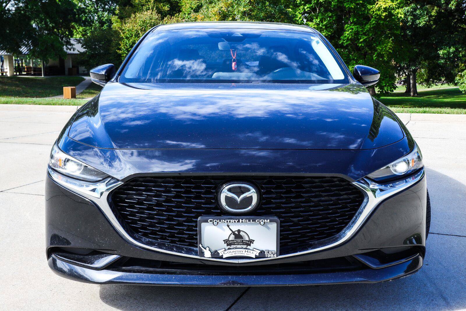 Used 2019 MAZDA MAZDA3 Sedan w/ Preferred Package FWD image 16