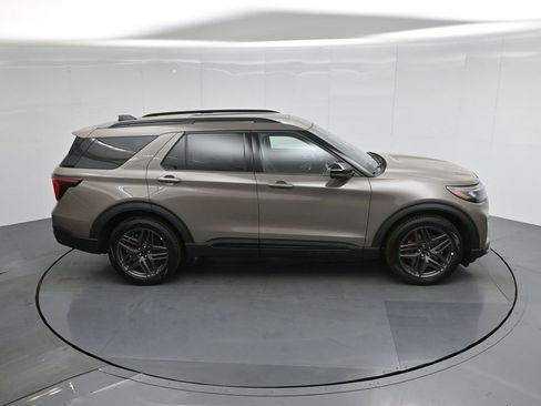 New 2026 Ford Explorer ST w/ Sun And Sound Package image 40