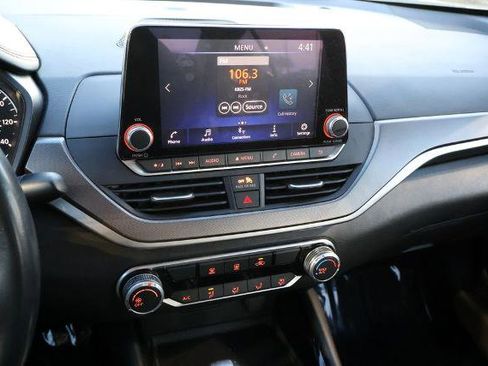 Certified 2024 Nissan Altima 2.5 SR image 18