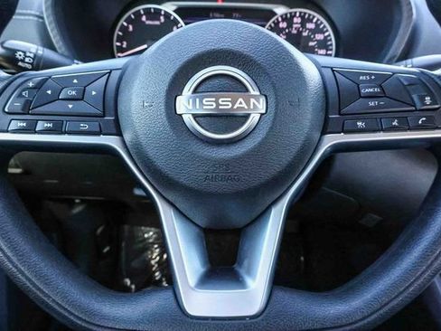 Used 2024 Nissan Sentra SV FWD image 26