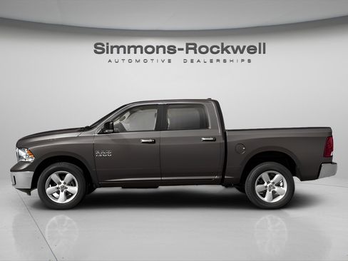 Used 2023 RAM 1500 Classic SLT w/ Trailer & Traction Group image 18