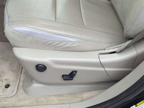 Used 2012 Jeep Grand Cherokee Laredo image 12