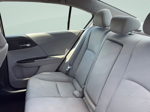Used 2015 Honda Accord LX image 16