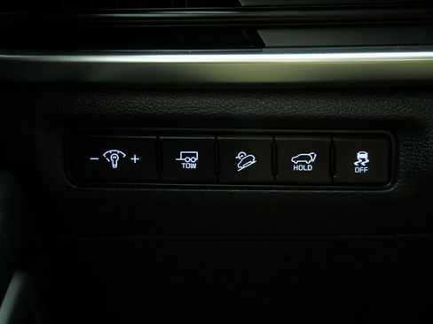 Used 2025 Kia Telluride AWD image 25