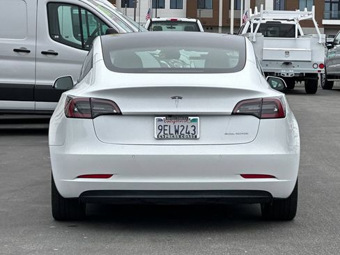 Used 2022 Tesla Model 3 Long Range AWD/4WD image 4