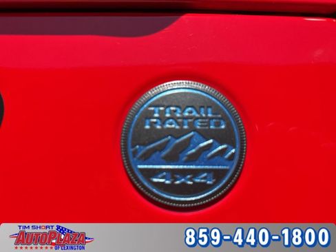 Used 2025 Jeep Wrangler Unlimited Sahara AWD/4WD image 12