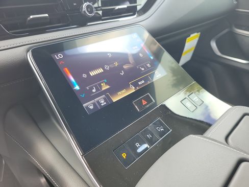 New 2026 INFINITI QX80 Luxe w/ Cargo Package image 19