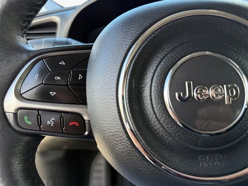 Used 2022 Jeep Renegade Latitude w/ Convenience Group image 25