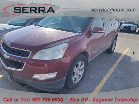 Used 2009 Chevrolet Traverse LT image 1